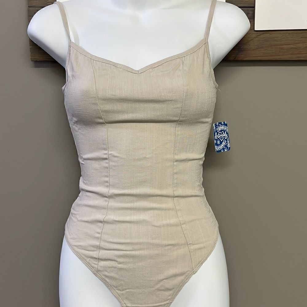 Free People Beige Last Rose Stretch Spaghetti Strap V-Neck Bodysuit- XS-NEW